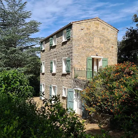 Maison De Caractere Avec Piscine-3